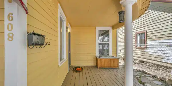 Image 3: 6-web-or-mls-608-n-nevada-st