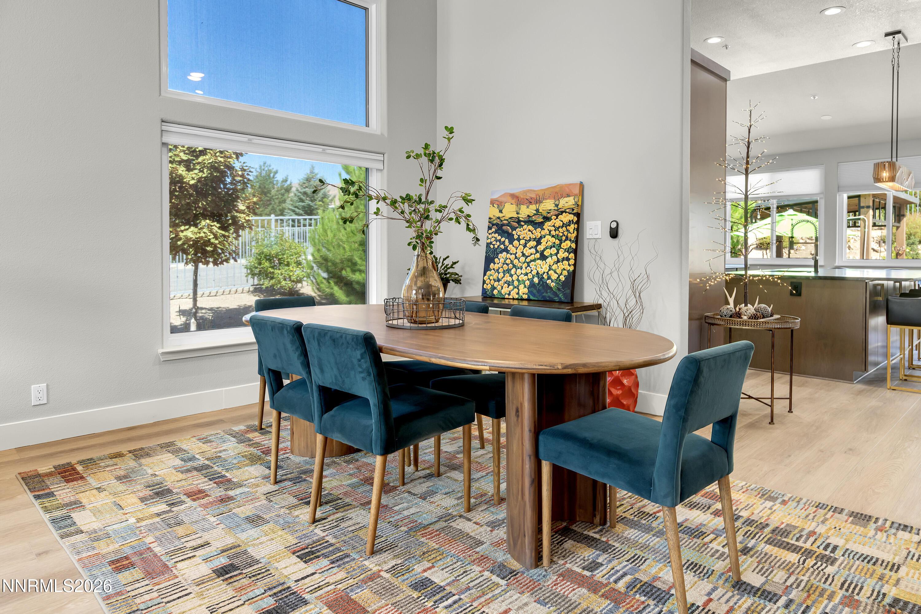 Image 3: Dining area #1