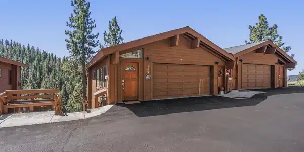 400 Fairview Boulevard