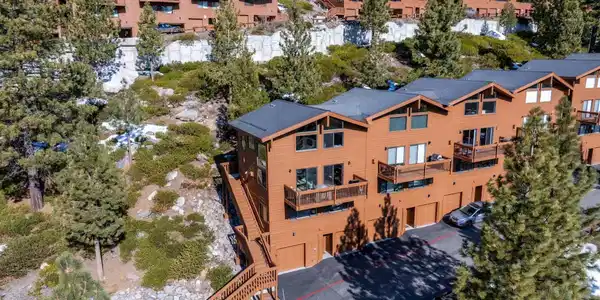 400 Fairview Blvd