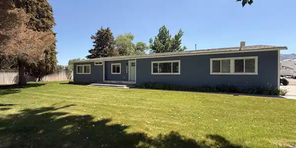 7555 Sunset Dr.