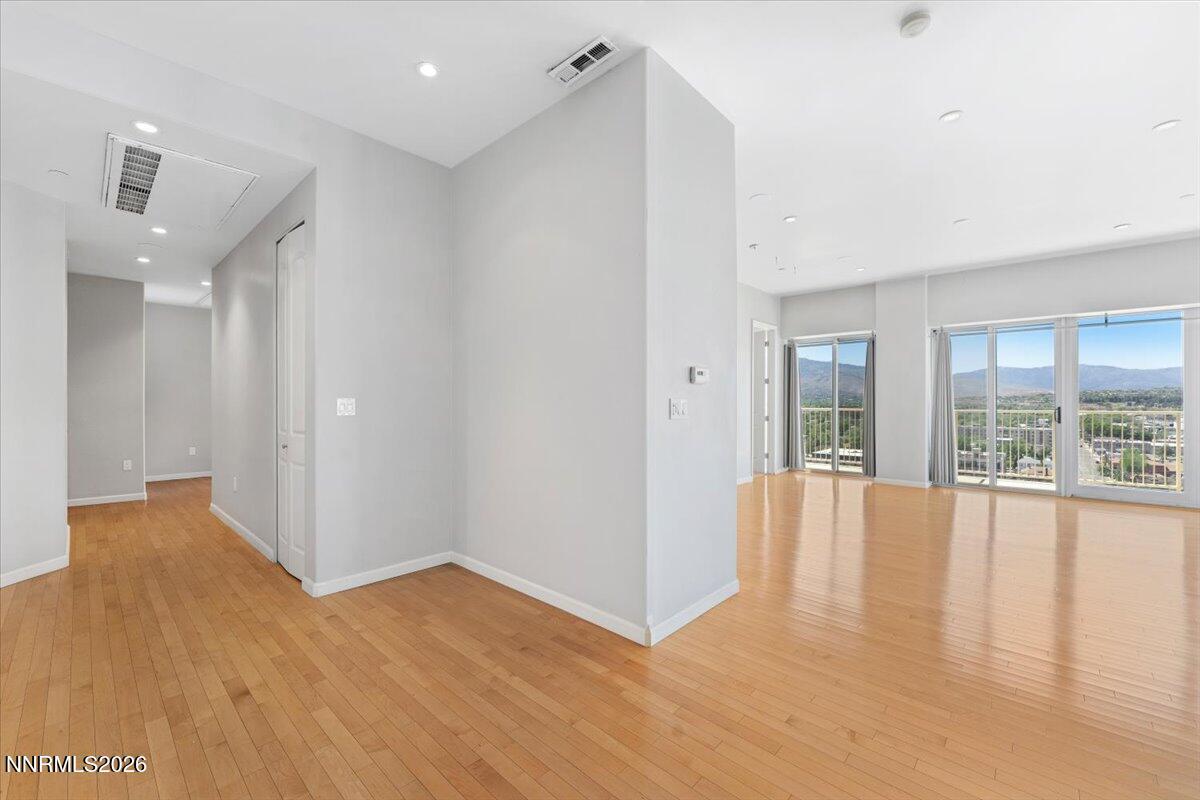 Image 3: 23-200 W 2nd Street Unit 1604 Reno NV 89