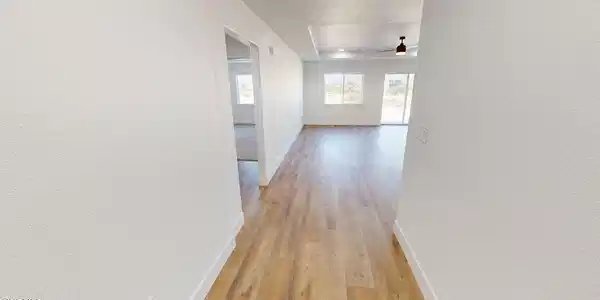 Image 2: Entryway