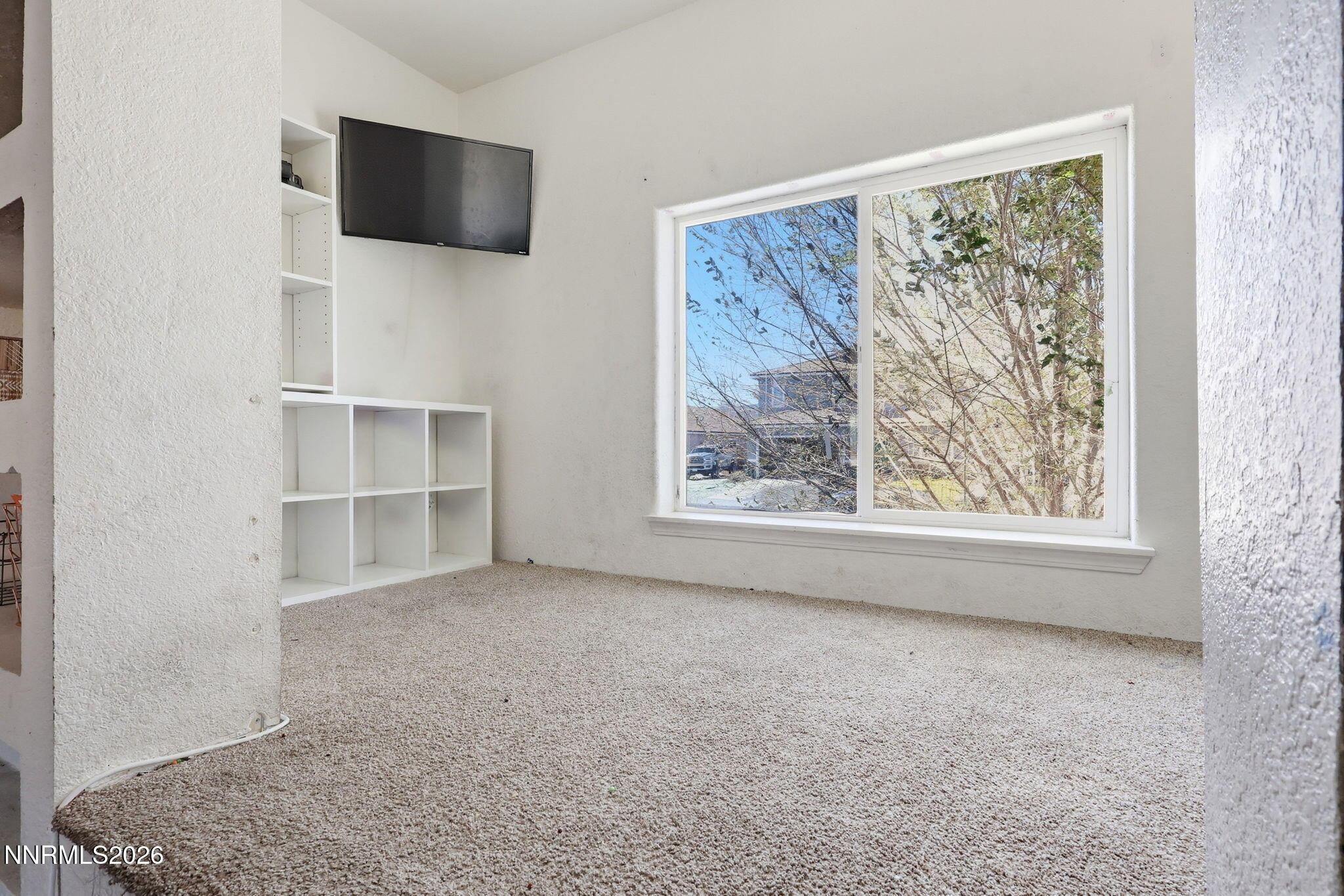 Image 4: 8-web-or-mls-IMG_1665_autoremove_4296453
