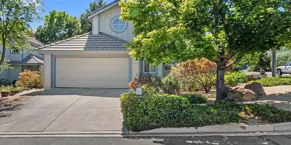 Image 2: 02-6353 Copper Creek Court Reno NV 89519
