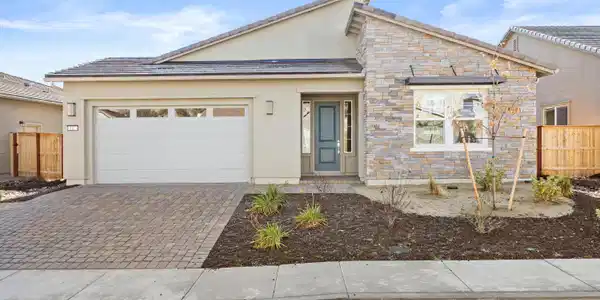 182 Commodore Drive