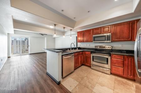 200 W 2nd Street