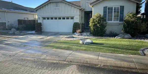 944 Lakeview Drive
