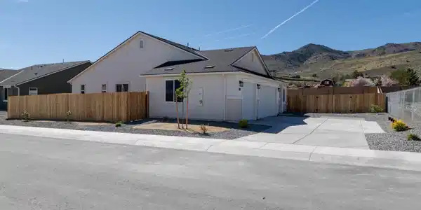 208 Rose Peak Road