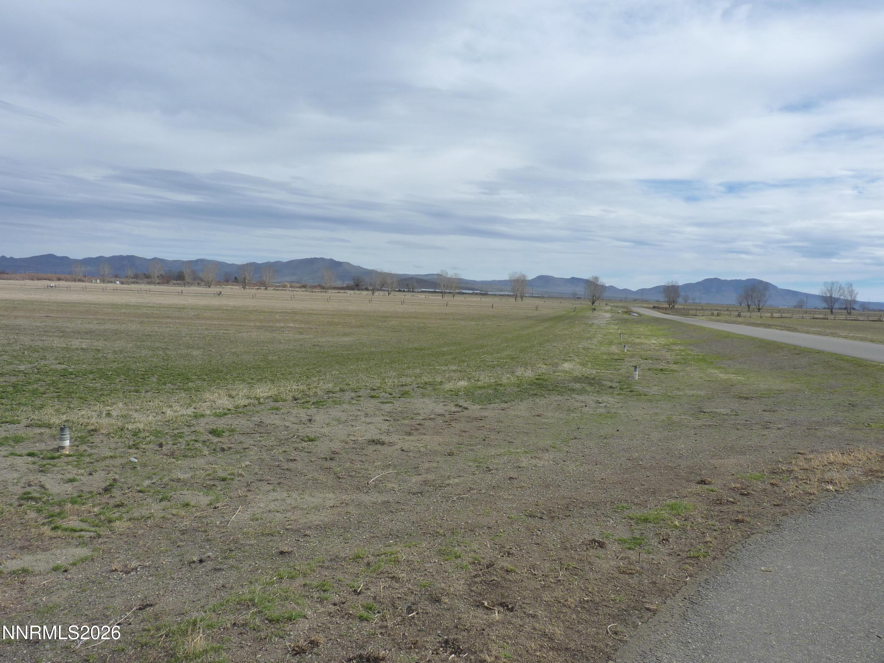 Image 1: 25A08C67-A09B-449D-B78B-42408707B571