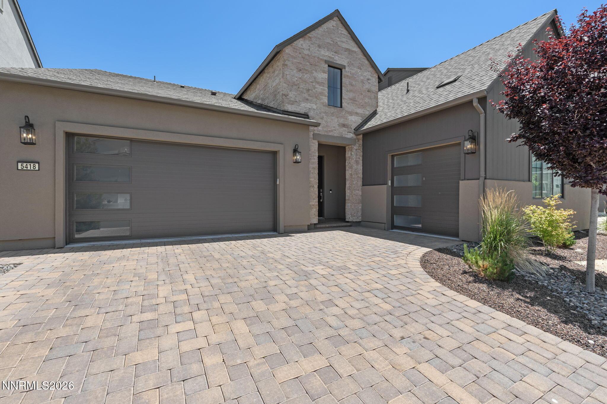 Image 1: 4-web-or-mls-DSC07903