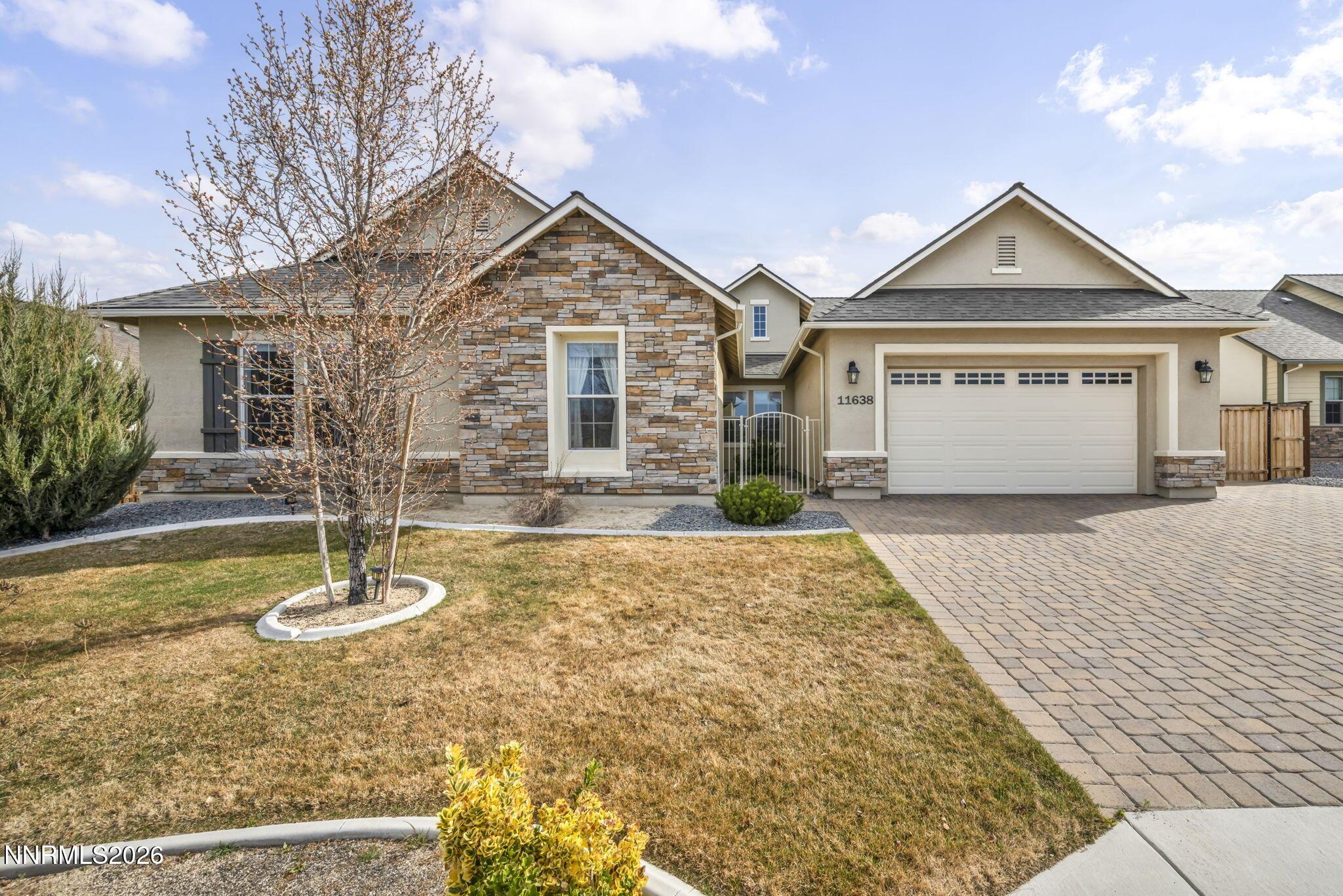 Image 2: 2-web-or-mls-11638-vista-park-dr