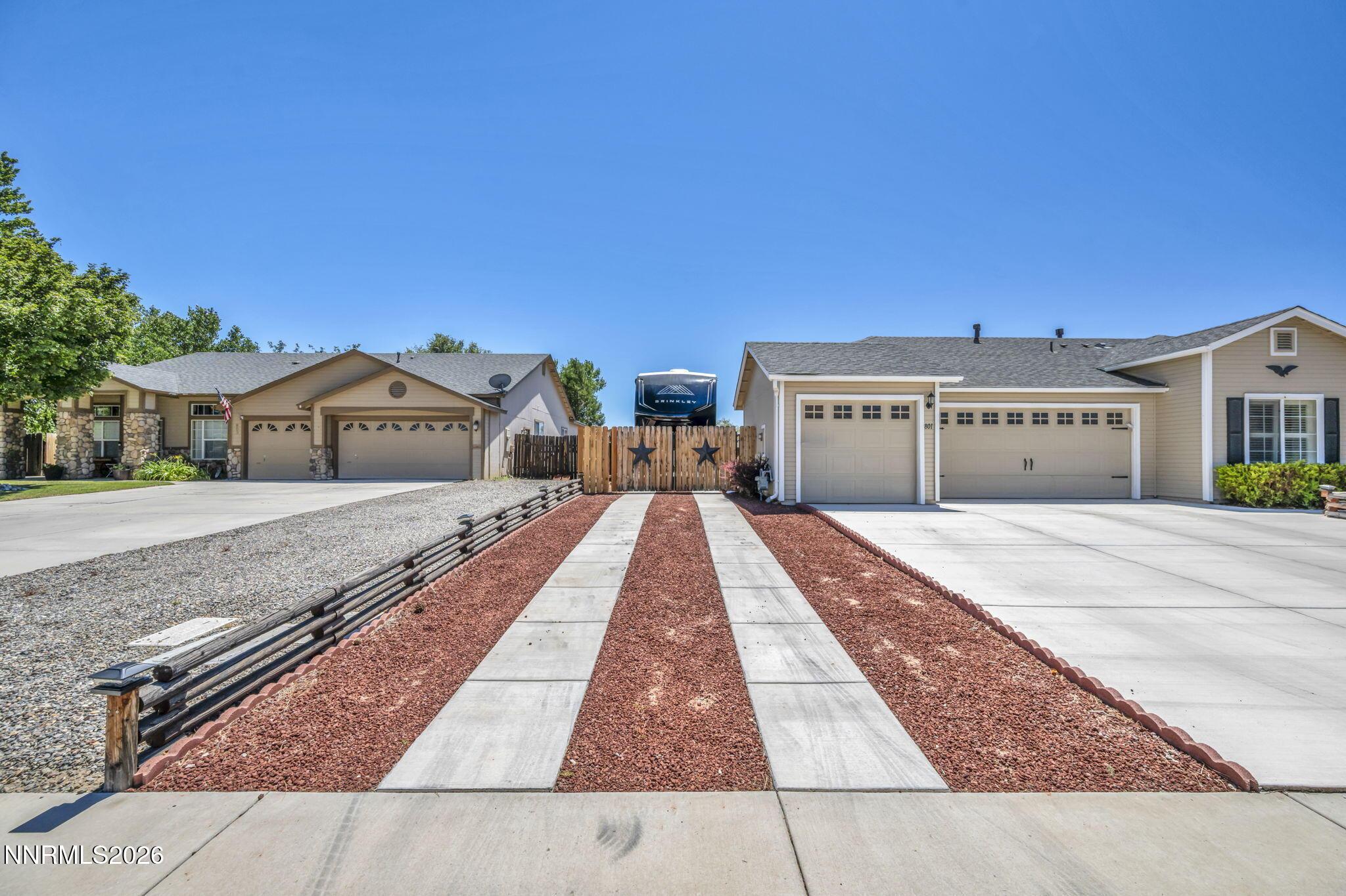 Image 2: 5-web-or-mls-801-autumn-ct