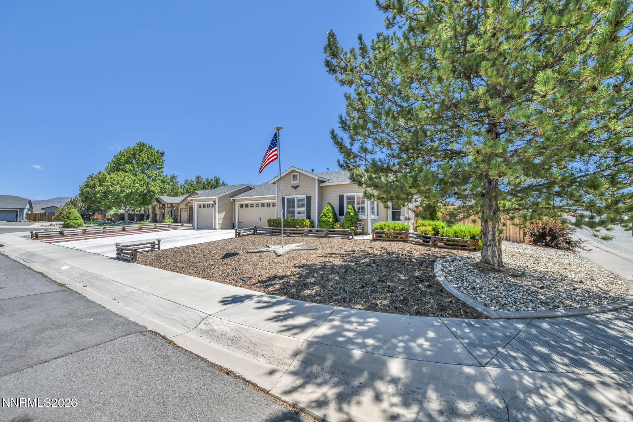 Image 3: 6-web-or-mls-801-autumn-ct