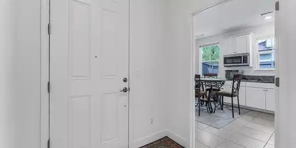 Image 4: 04-6936 White River Way Sparks NV 89436