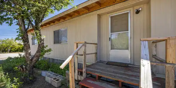 150 W 4th Avenue