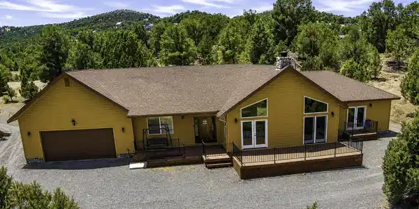 Image 2: 2000 Lousetown Rd MLS Ready (2 of 37)