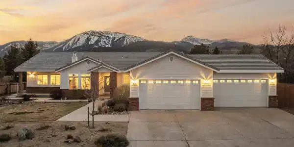 325 Old Washoe Circle