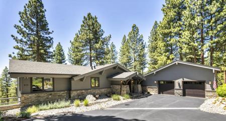 615 Woodridge Circle