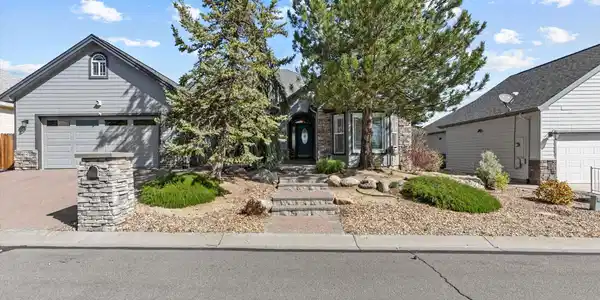2226 Oak Ridge Drive