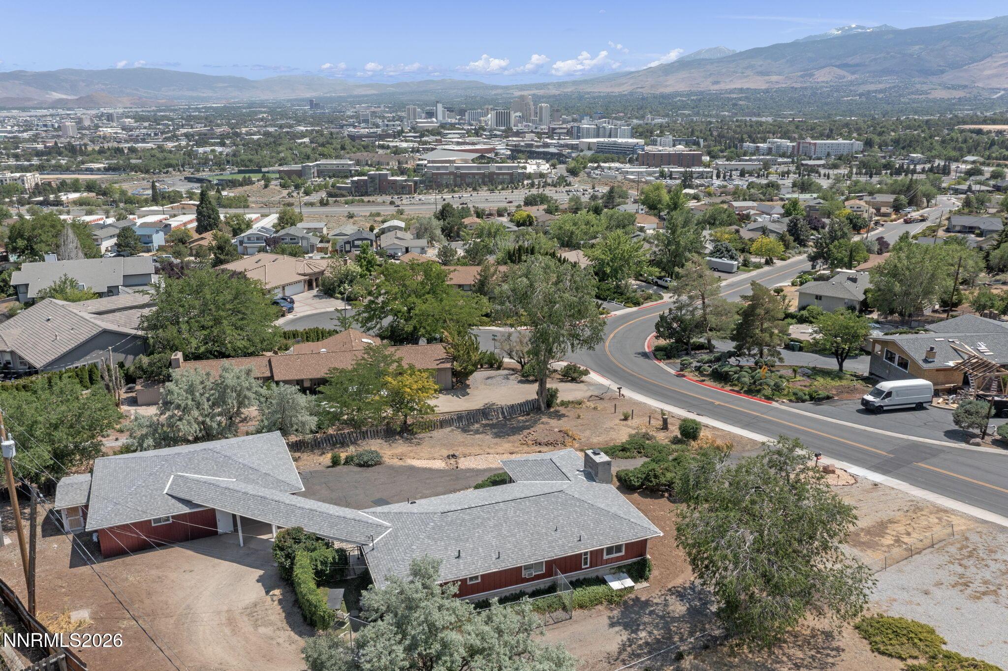 Image 3: 49-web-or-mls-DJI_0573