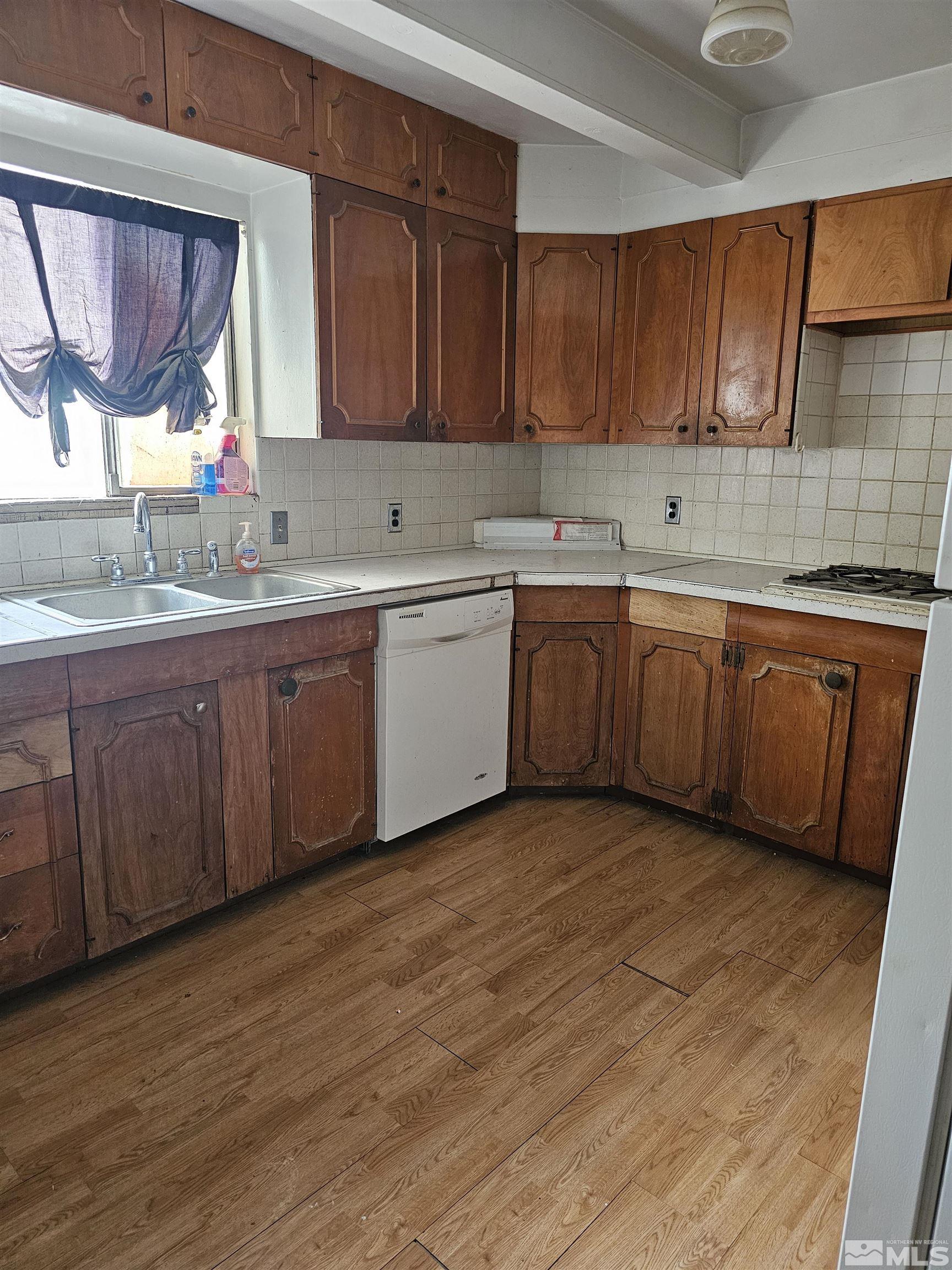 Image 4: Photo 4