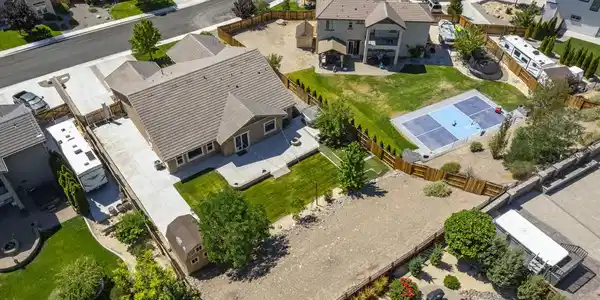 Image 2: 15-web-or-mls-DJI_0006