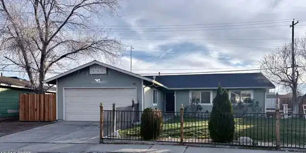 1885 Verano Drive
