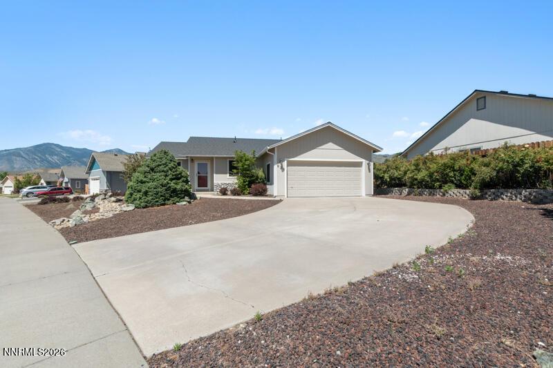 Image 1: 923 Ranchview Circle (1 of 25)