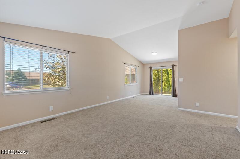 Image 4: 923 Ranchview Circle (6 of 25)