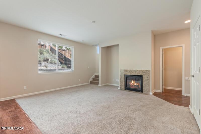 Image 2: 1052 Crown View Drive (3 of 19)