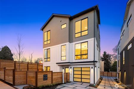 4421 2nd NE