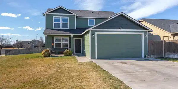 800 Hamilton