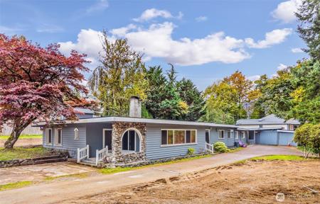 1010 99th SE