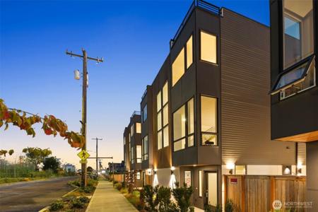 9241 B 16th SW