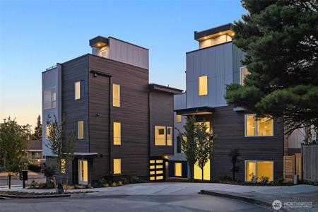 5201 Sand Point NE