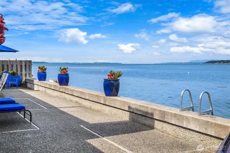 2957 Tillicum Beach