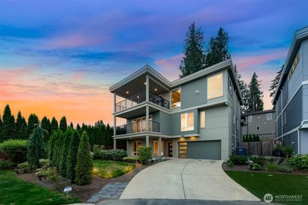 4888 194th SE