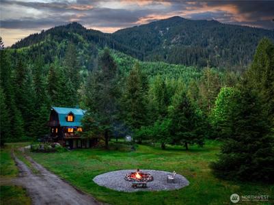 61551 Cascade River Rd