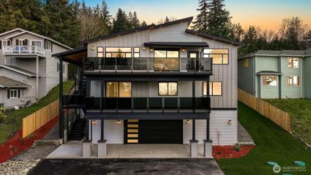 4144 Malachite St.