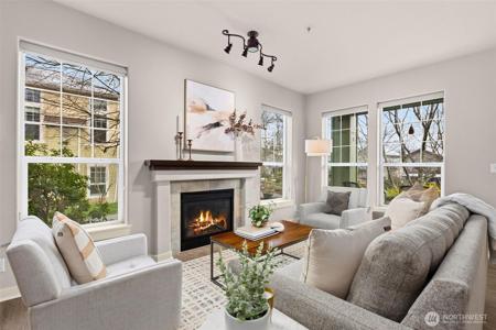 7709 Fairway SE