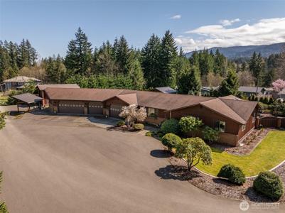 373 Benson Rd