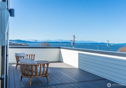 2626 A 58th SW