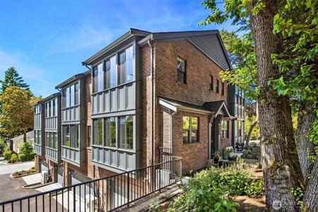 901 McGraw