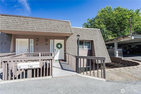 1818 Skyline Dr