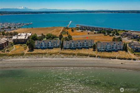 9499 Semiahmoo