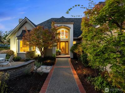9804 Marine View