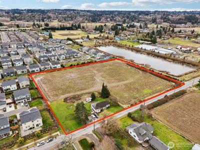 3102 16th NW