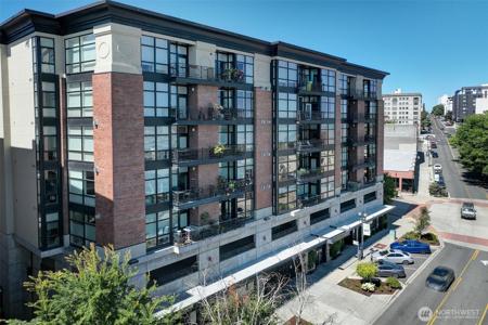 708 Market