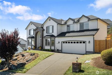 4602 Country Club NE